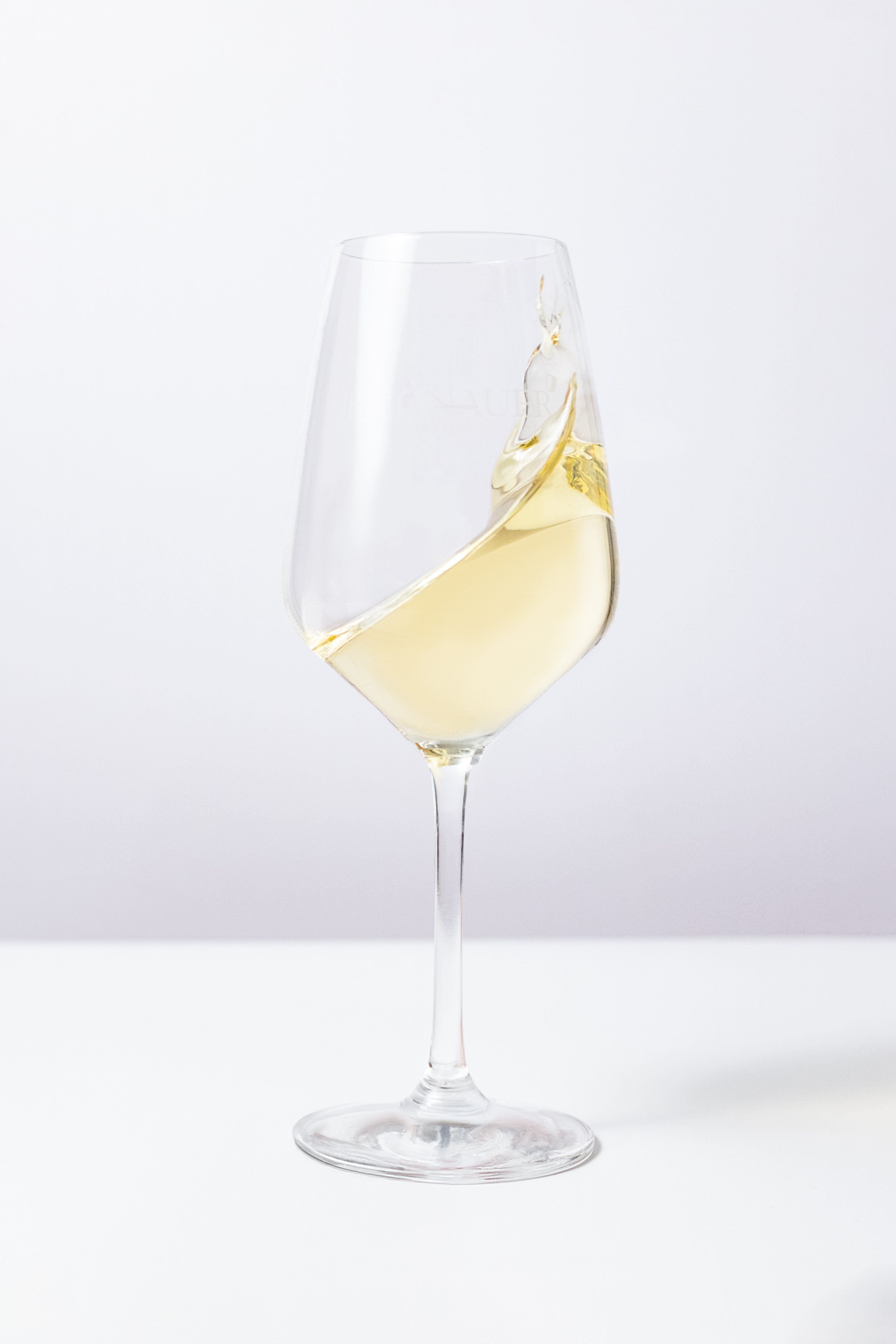 Wein Farbe- Hagnauer Viertele Müller-Thurgau halbtrocken