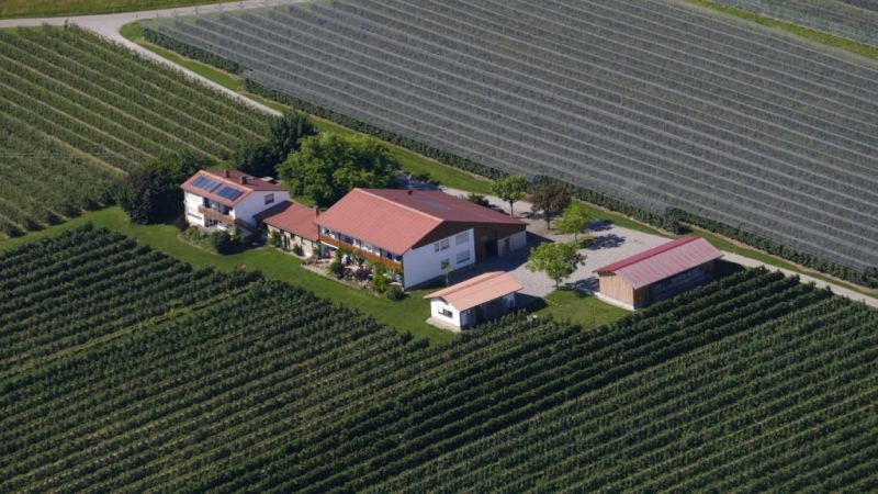 Bild aus der Luft vom Ferienhof Erlenhof